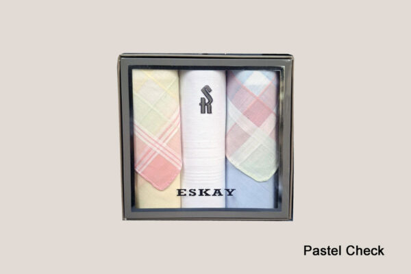 Gift Boxed Ladies Hankies 3pk - Image 3